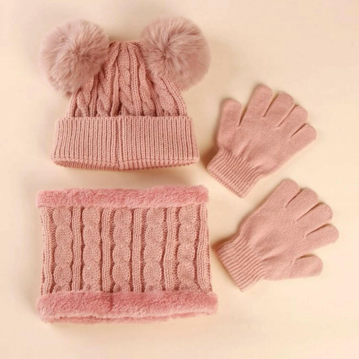 Wintermuts, sjaal en handschoenen
